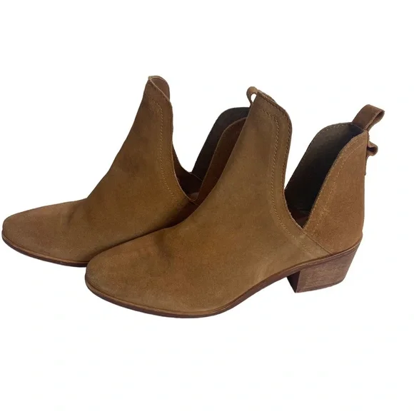 Lulus x Matisse Pacey Tan Suede Leather Cutout Ankle Booties 7M - Picture 4 of 10